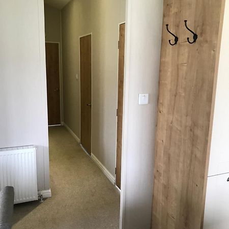 8 Birth Lodge On Cayton Bay Holiday Park Σκάρμπορο Εξωτερικό φωτογραφία
